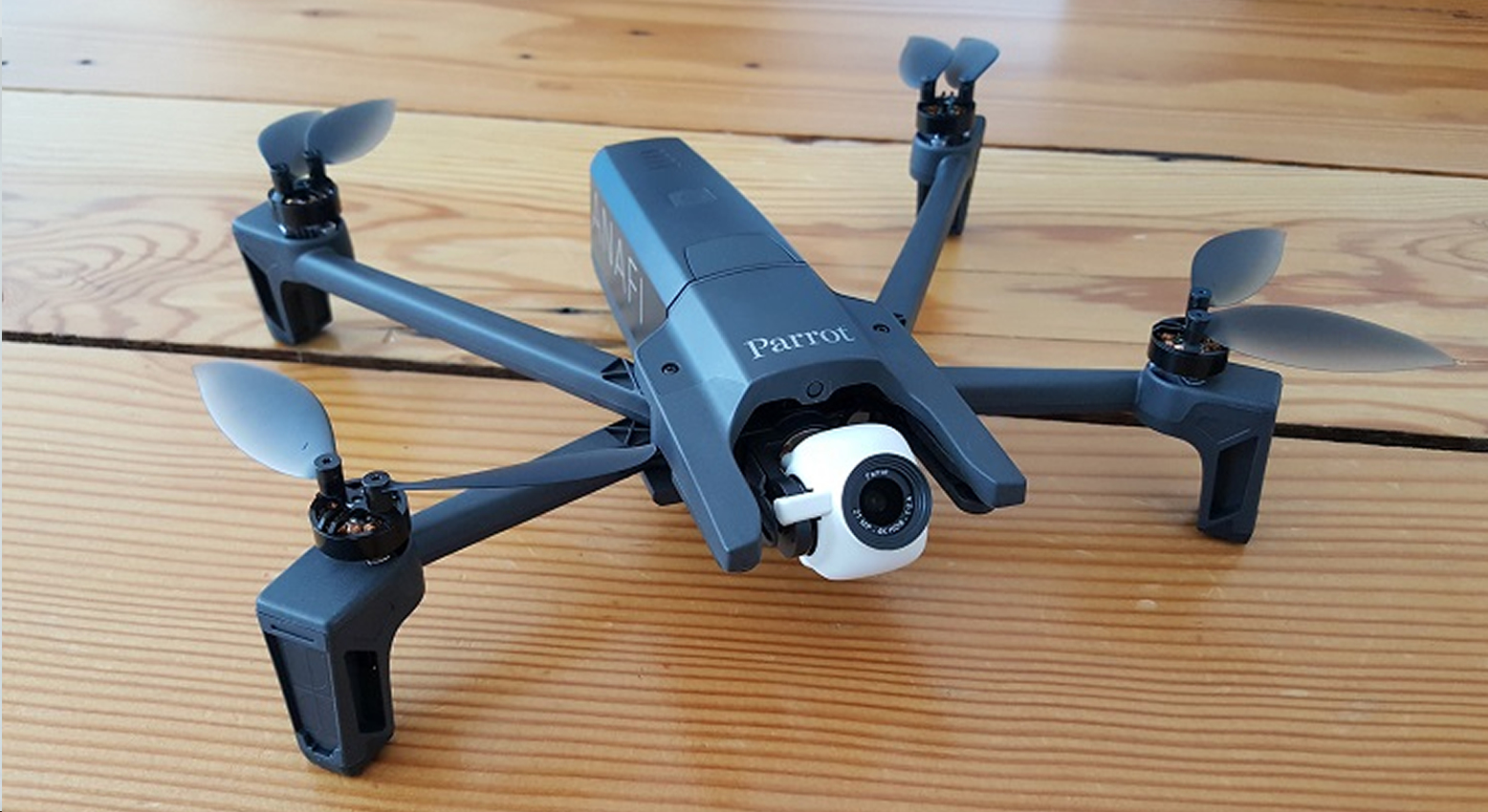 Parrot lanza su dron Anafi 4k HDR 21mp y 3x zoom
